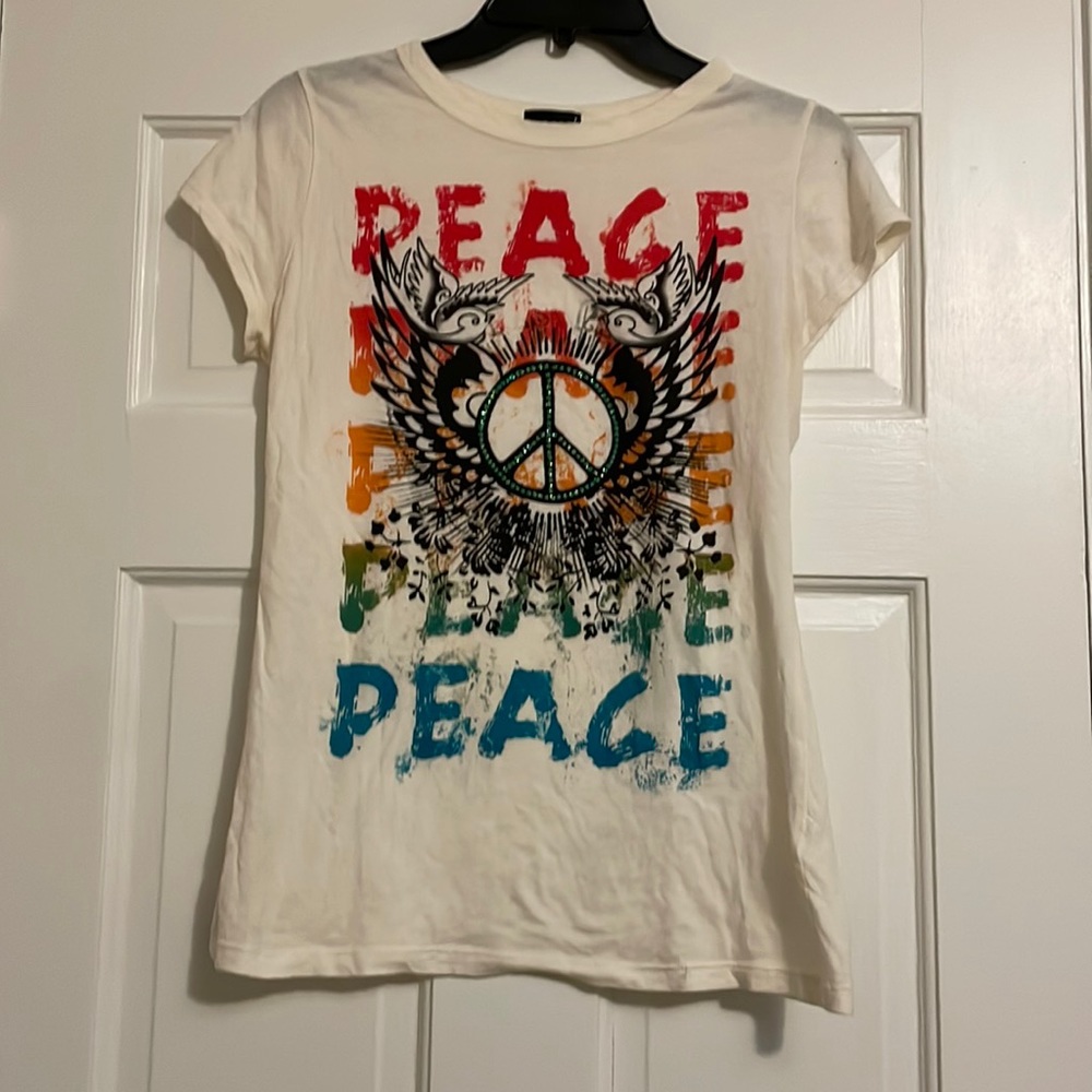 Wet Seal Graphic Tee T-Shirt